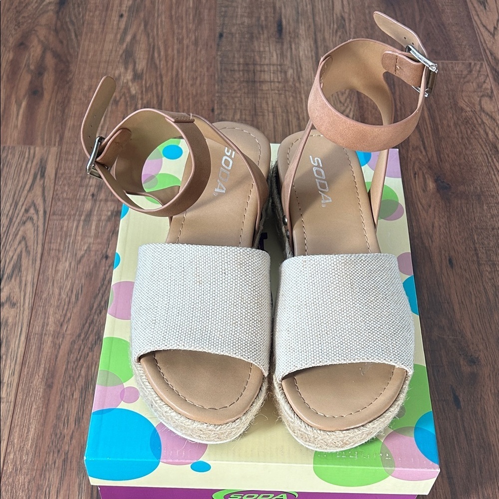 Women's Tan and Cream Espadrilles Sandals